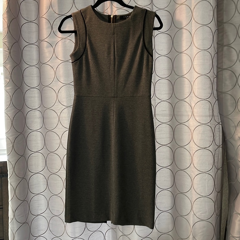 Luna dress grey soft material. Very well made. Form fitting very flattering.
